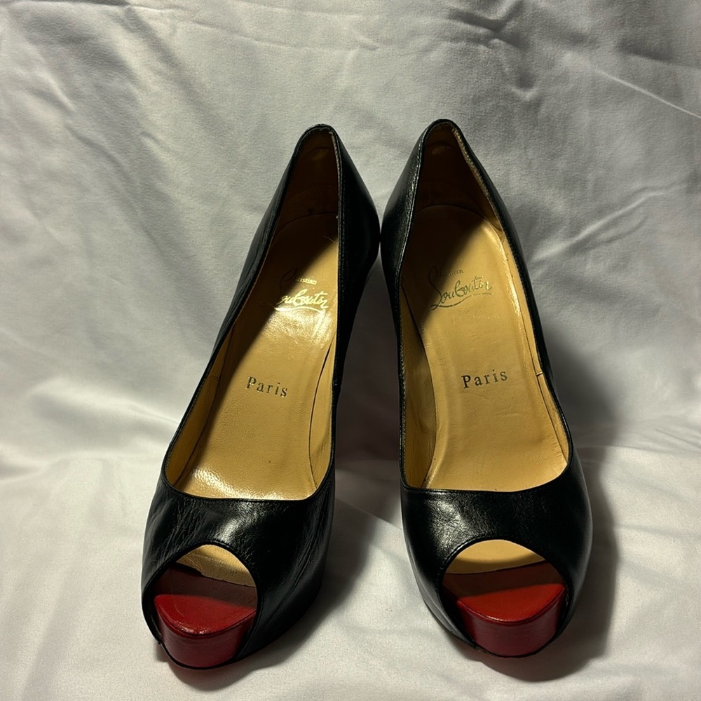 Christian Louboutin Very Prive Platform Pumps